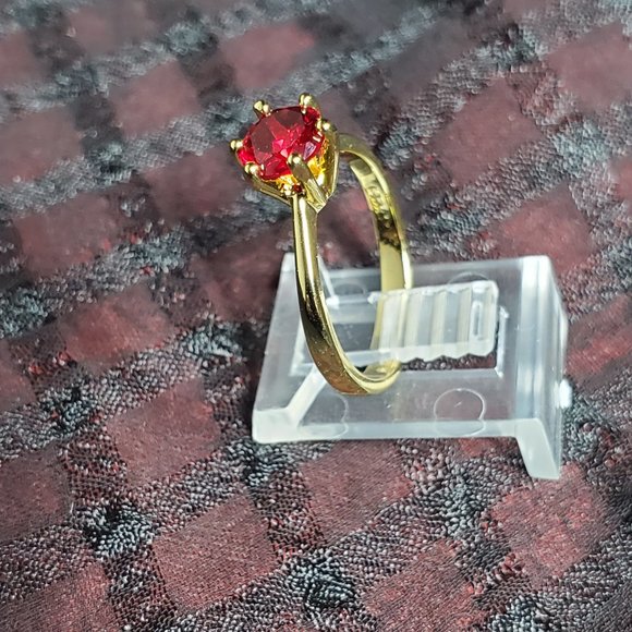 Poppy Engagement Ring 1k CZ Solitaire - Ruby Red on Yellow Gold - Picture 5 of 11